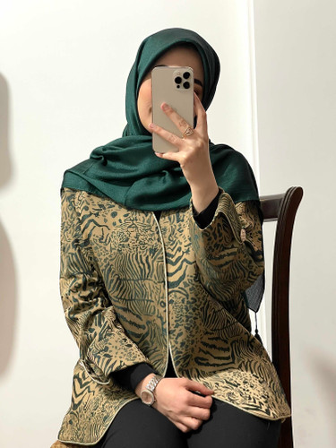 کت خاتون سبز
